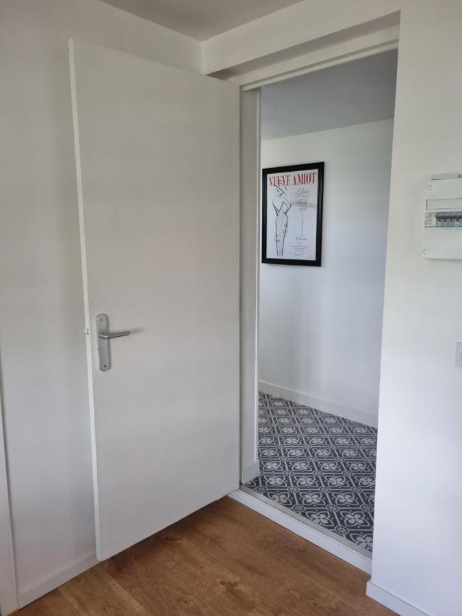 Location saisonnière appartement situé à Saumur Exterior foto